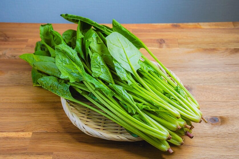 ほうれん草（分類：アカザ科ホウレンソウ属）