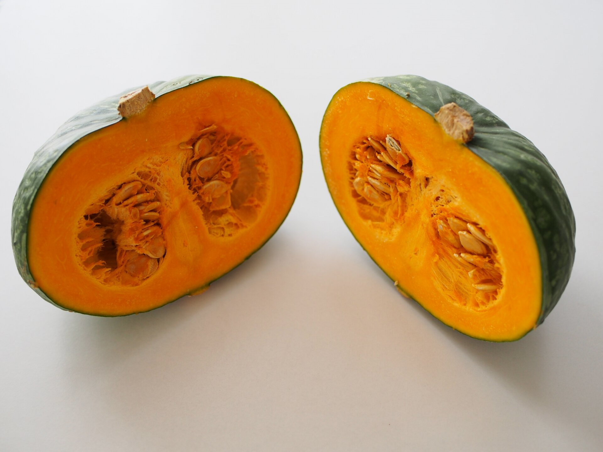 かぼちゃ（分類：ウリ科カボチャ属）