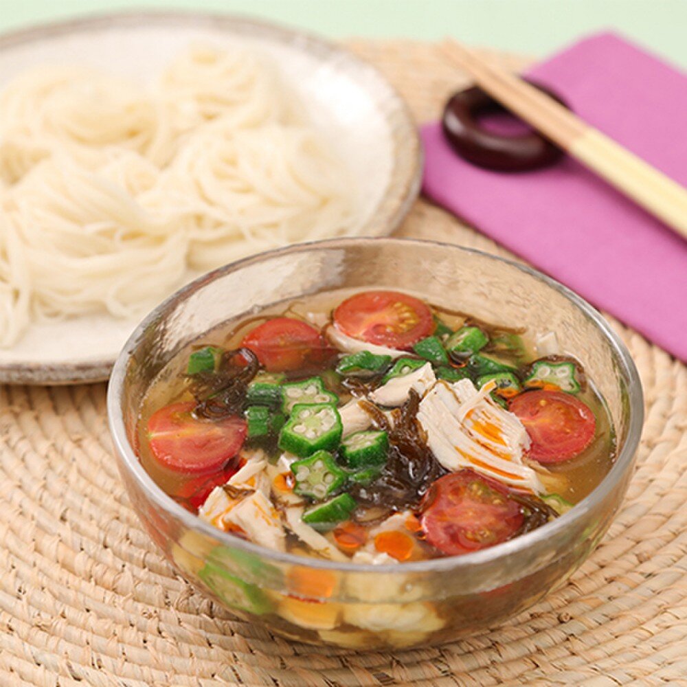 ネバネバで食欲増進♪冷やしもずく酸辣湯麺