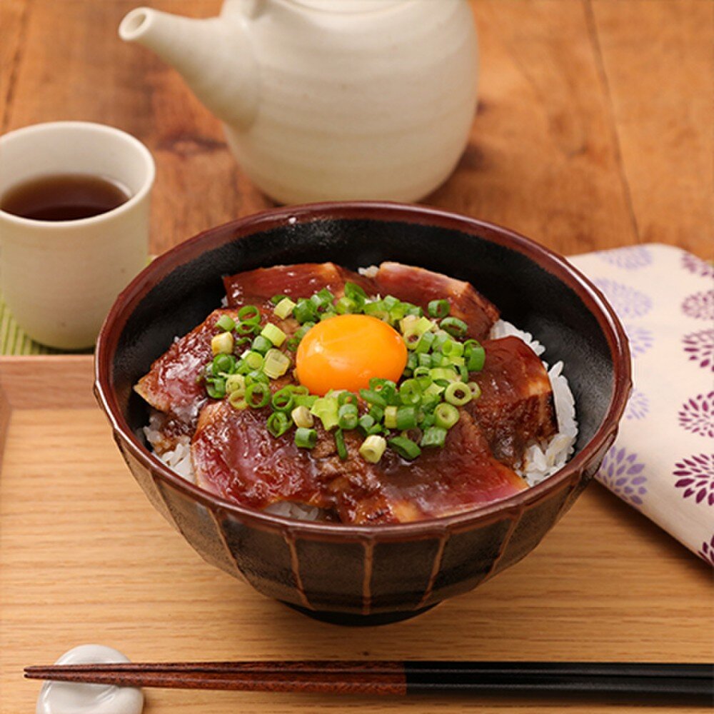 ごはんに合う♪まぐろの生姜焼き丼